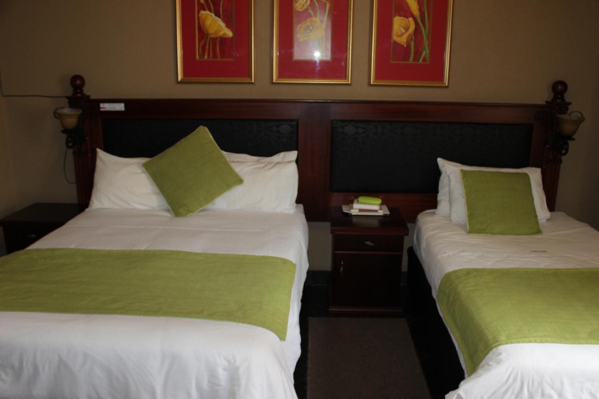 นิเกล โกลด์ฟิลด์ ลอดจ์ อนด์ คอนเฟอเรนซ์ เซ็นเตอร์ Hotel Nigel ห้อง รูปภาพ