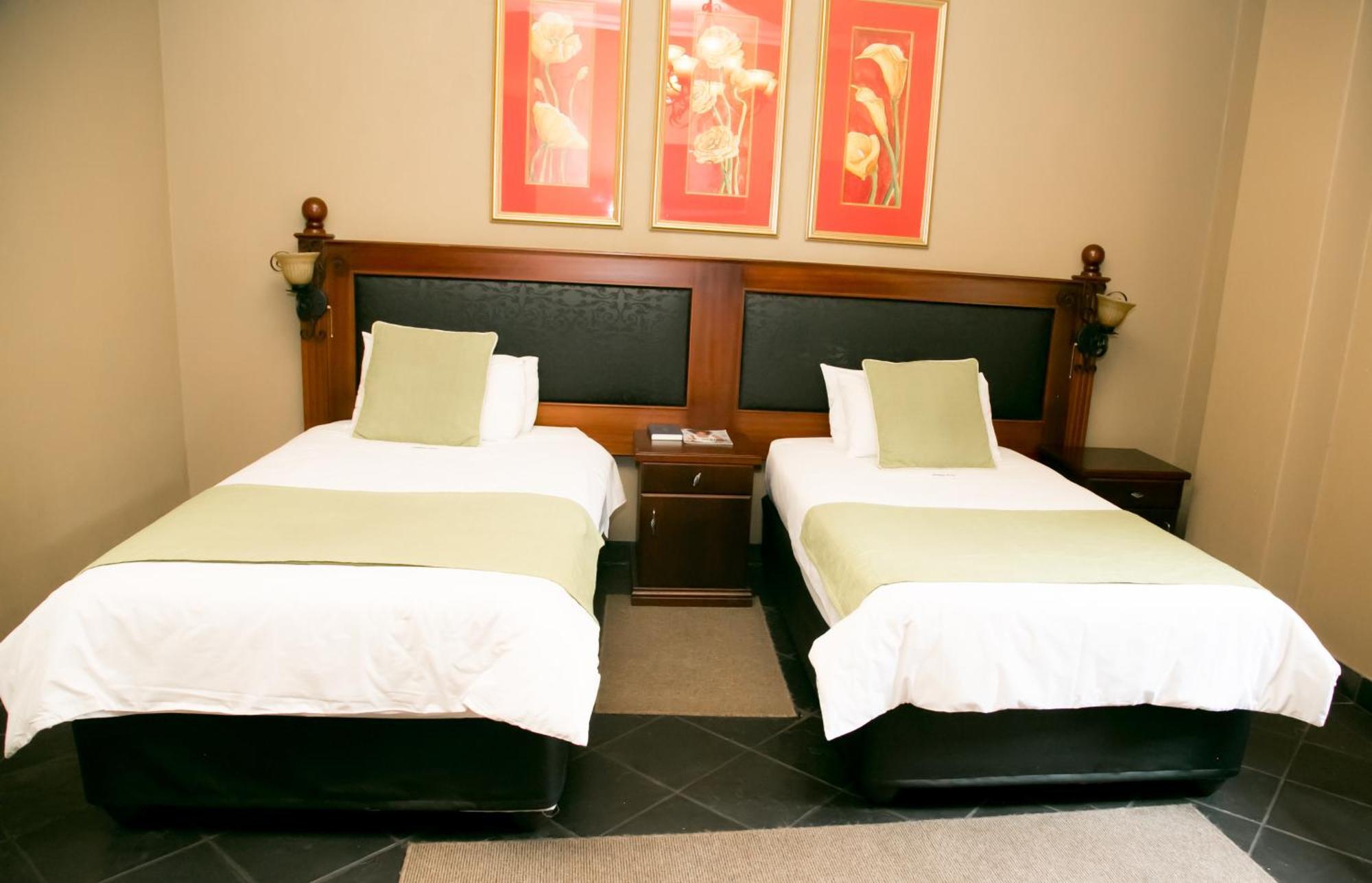 นิเกล โกลด์ฟิลด์ ลอดจ์ อนด์ คอนเฟอเรนซ์ เซ็นเตอร์ Hotel Nigel ห้อง รูปภาพ