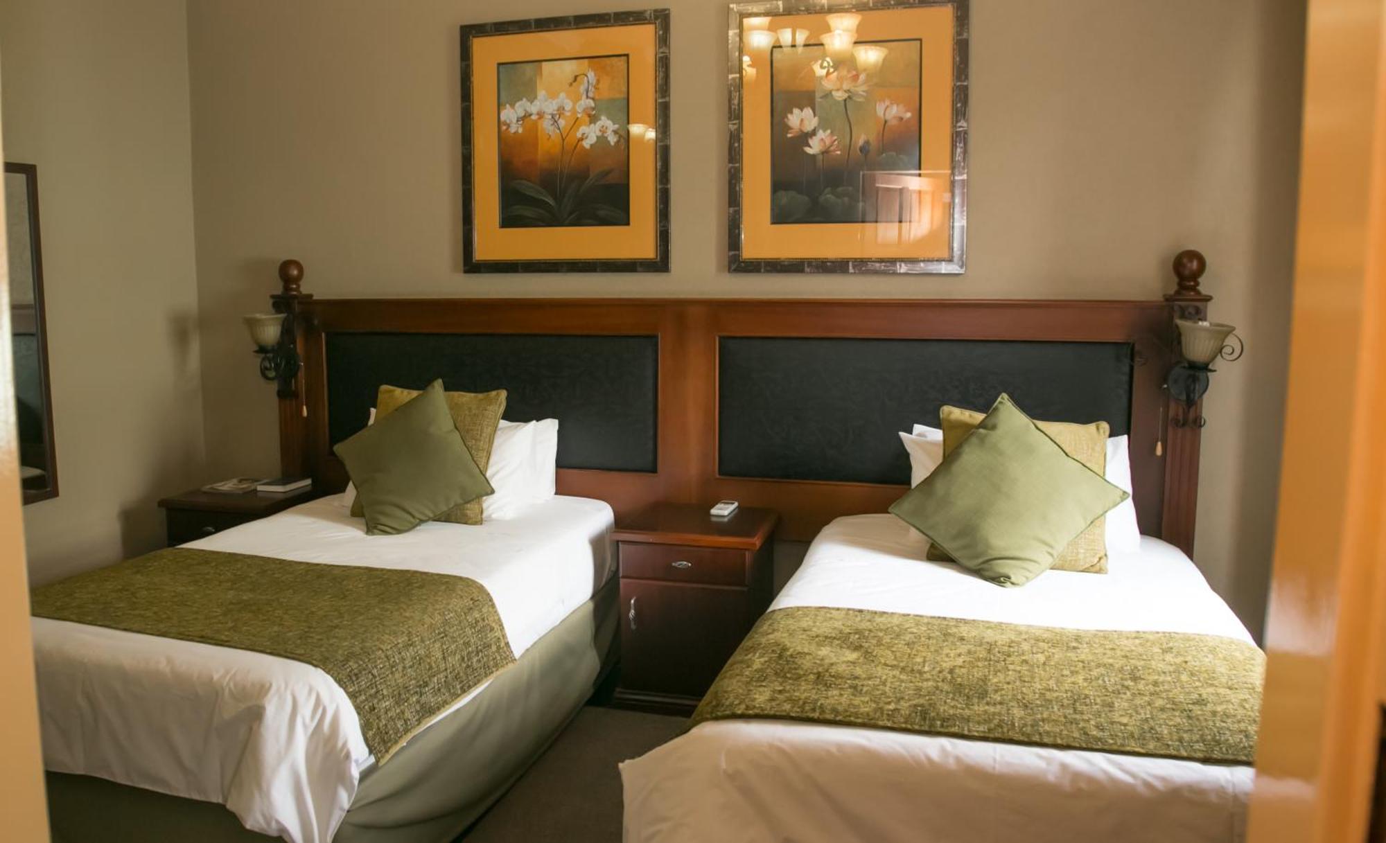 นิเกล โกลด์ฟิลด์ ลอดจ์ อนด์ คอนเฟอเรนซ์ เซ็นเตอร์ Hotel Nigel ห้อง รูปภาพ