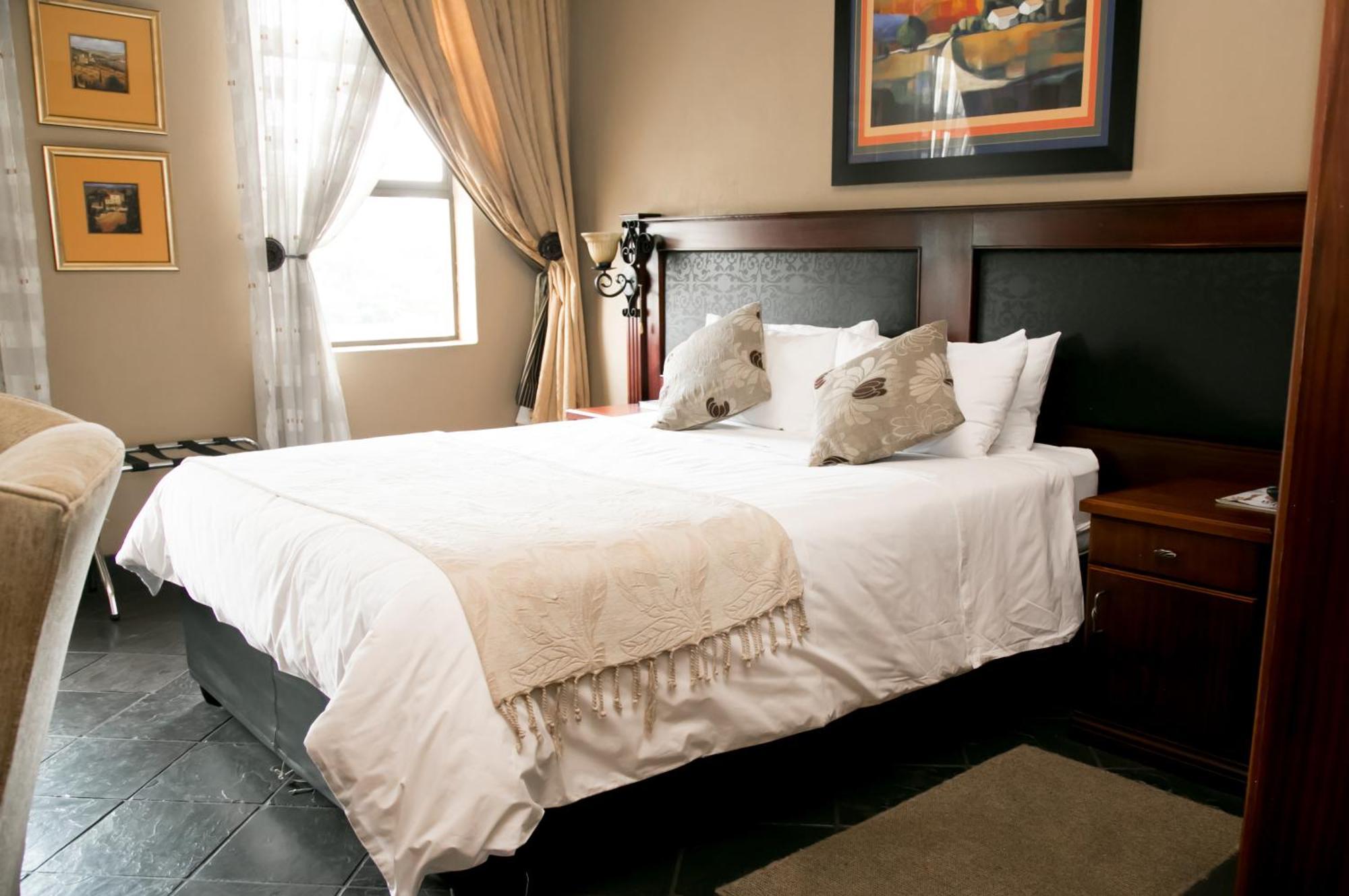 นิเกล โกลด์ฟิลด์ ลอดจ์ อนด์ คอนเฟอเรนซ์ เซ็นเตอร์ Hotel Nigel ห้อง รูปภาพ
